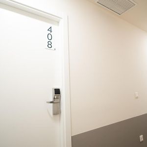 Habitación con 2 Camas Individuales Adaptada para Discapacitados